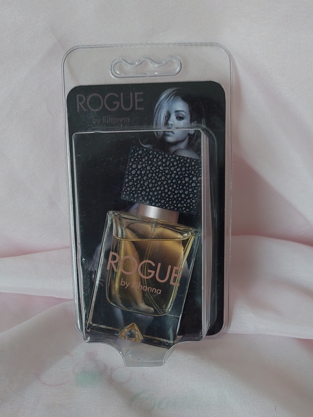Rogue by Rihanna~ Travel NIB